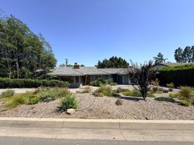 2120 Highland Oaks Dr - Photo 1 of 1