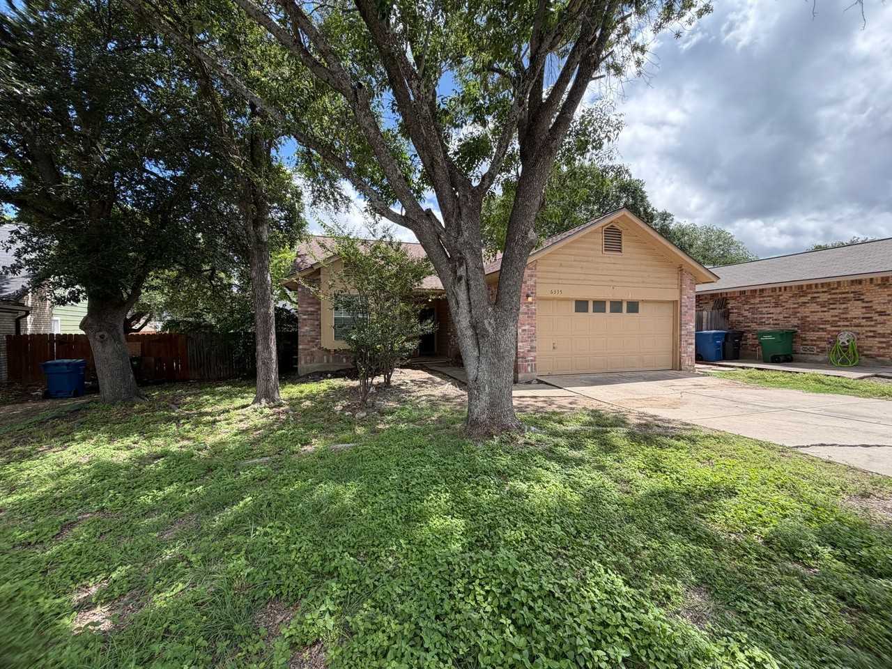 6335 John Chapman - Photo 2 of 20