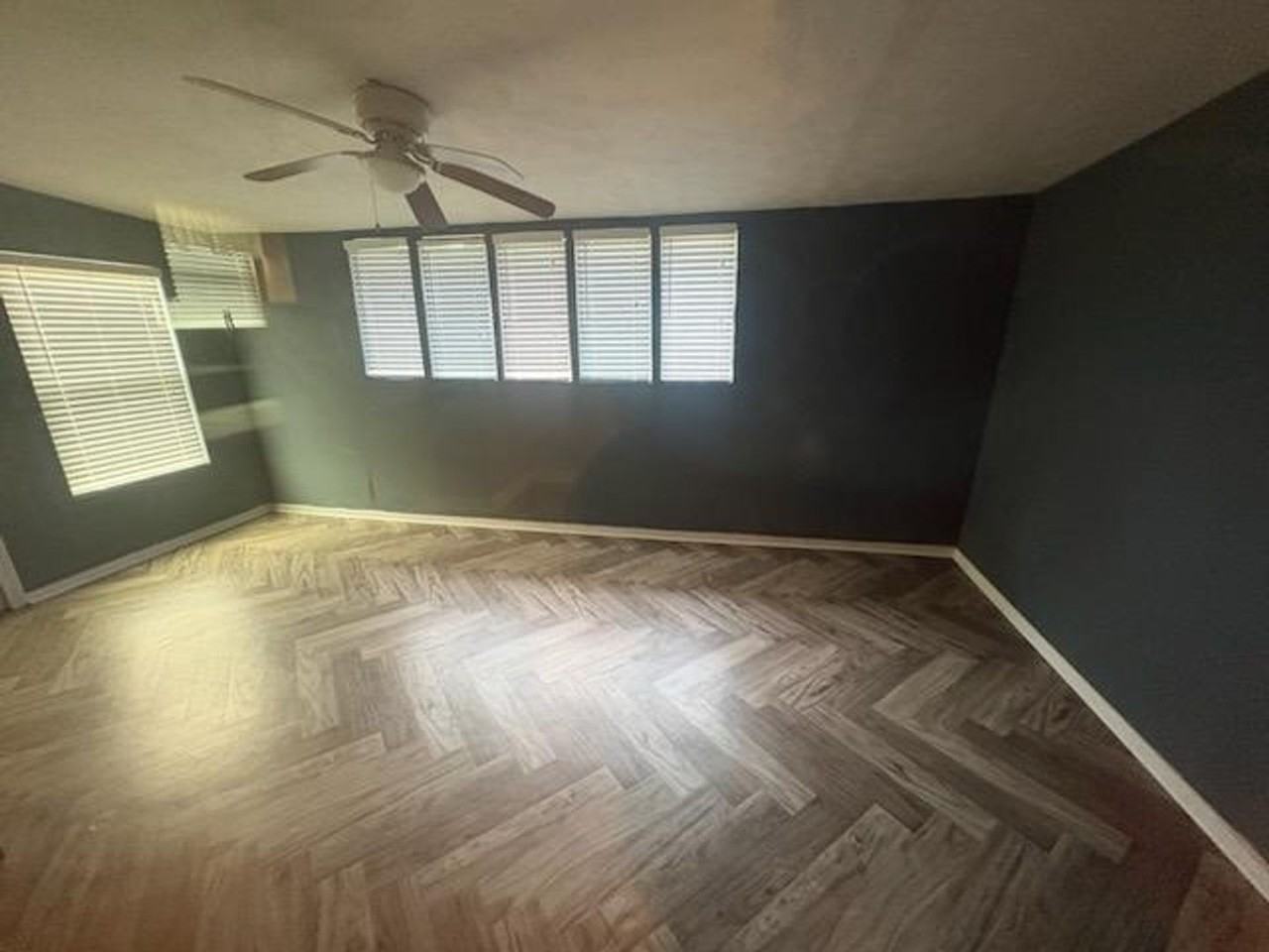 2668 Vernon Dr - Photo 5 of 14
