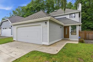2227 Se 8th Pl - Photo 1 of 1