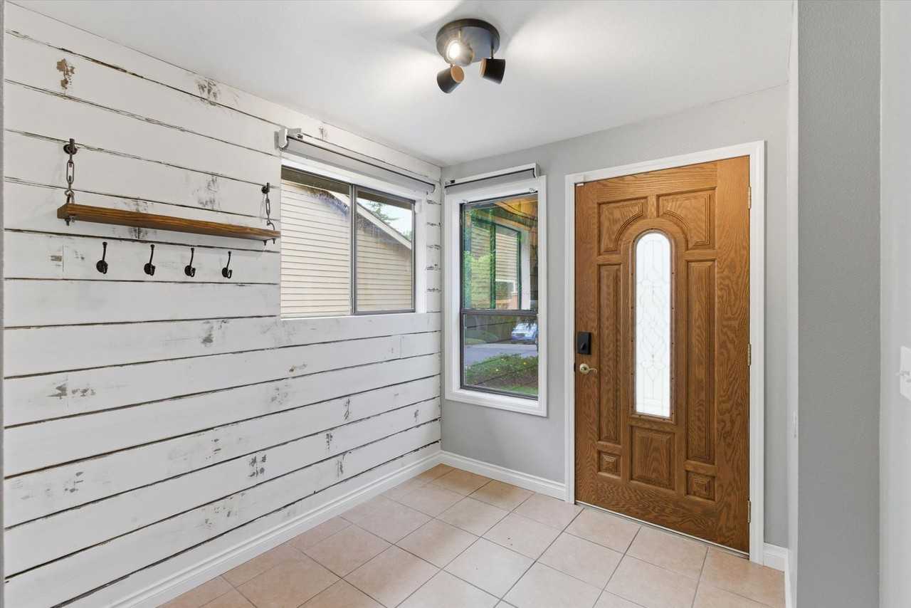 2227 Se 8th Pl - Photo 6 of 23