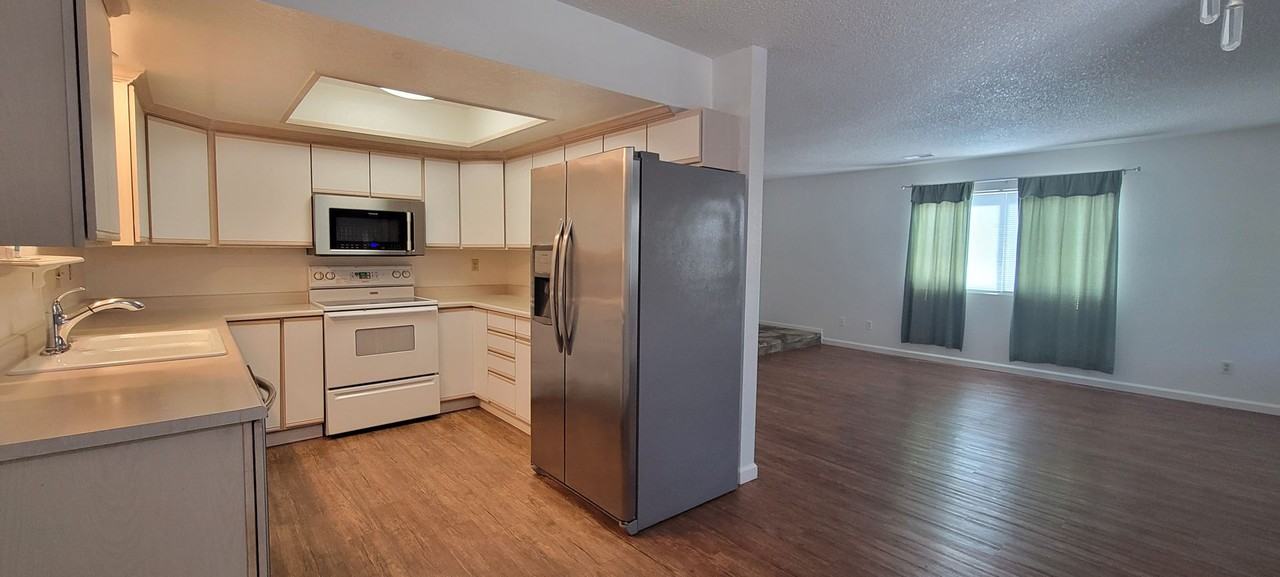 1855 Del Mar Ave - Photo 6 of 21