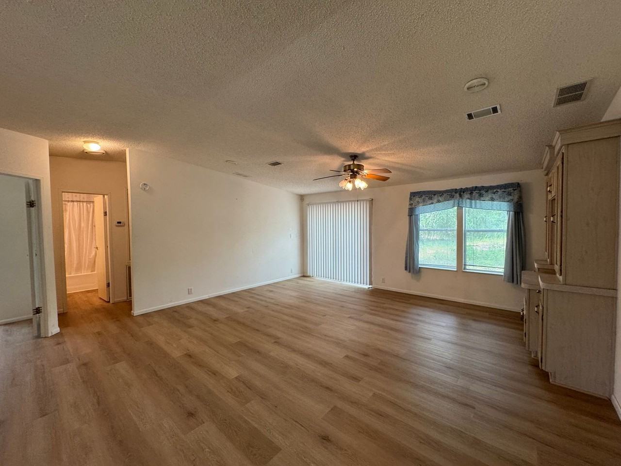 16937 16th St - Photo 4 of 21