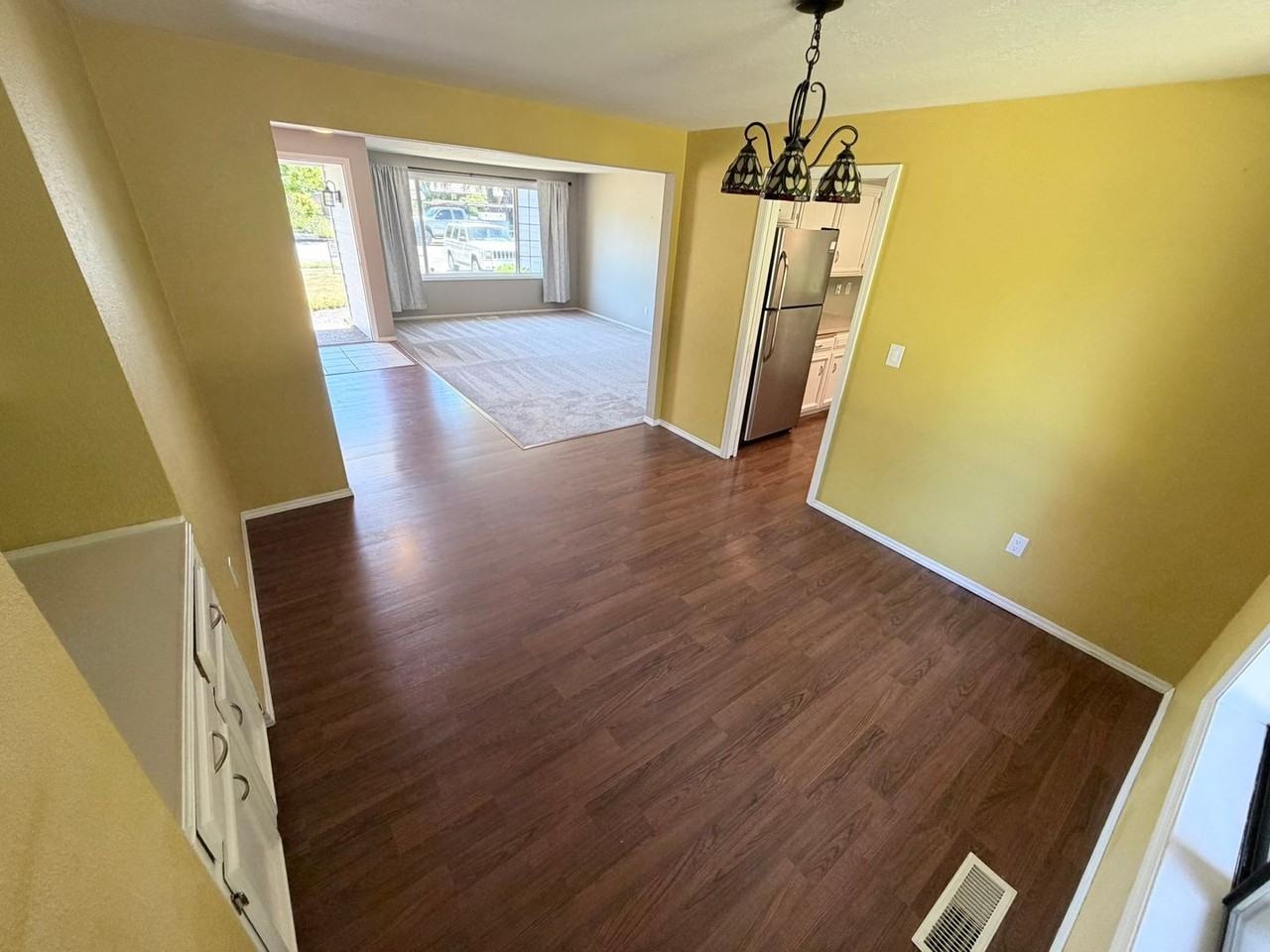 6388 Doral Dr Se - Photo 4 of 19