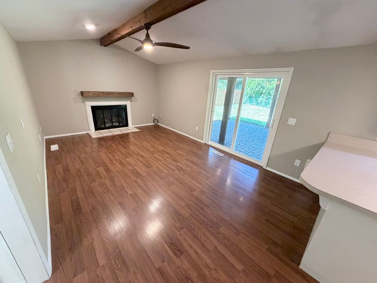 6388 Doral Dr Se - Photo 7 of 19