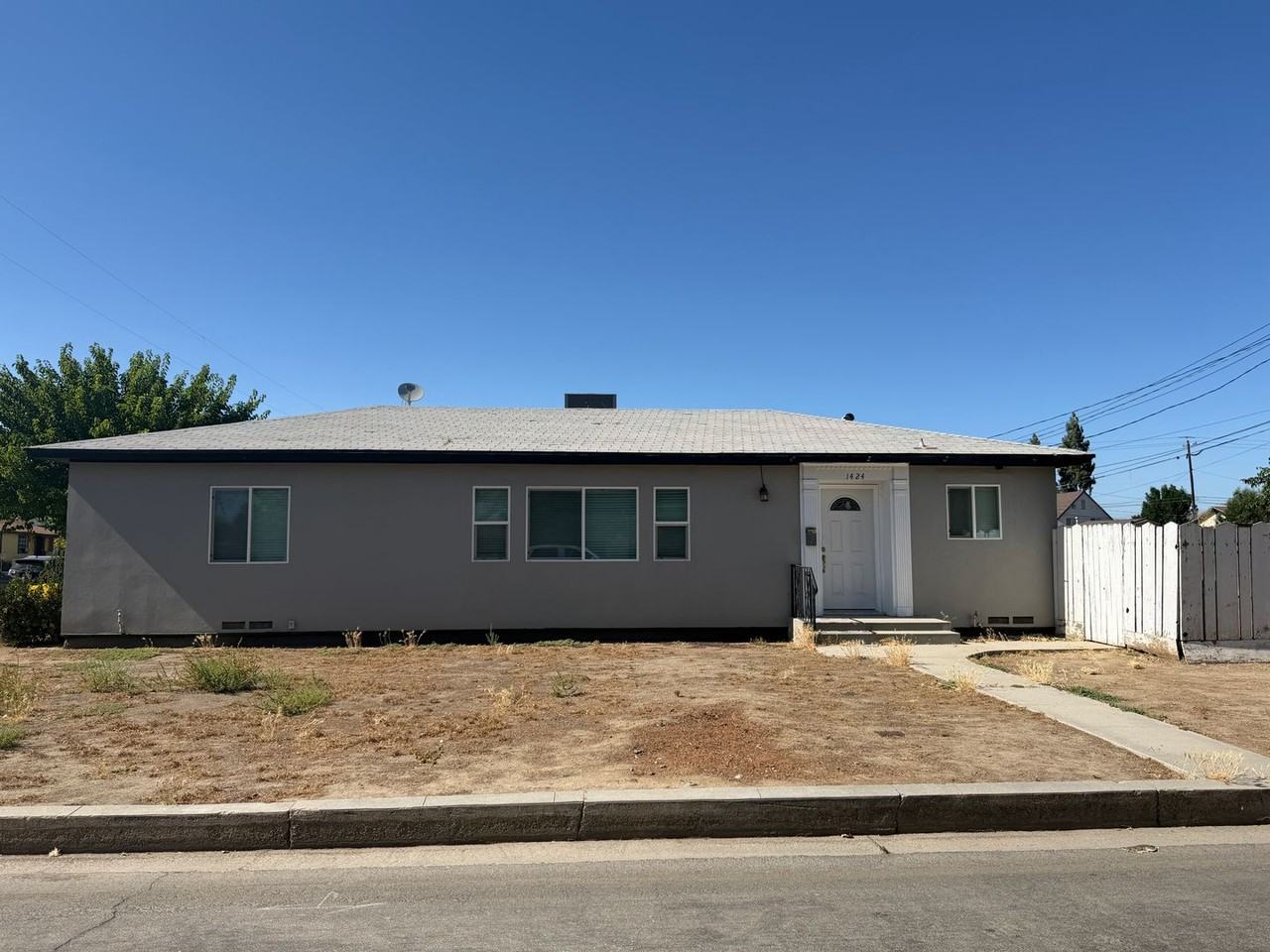 1424 Sycamore Dr