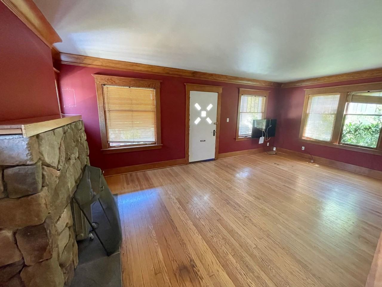 2319 N 55th St - Photo 3 of 28