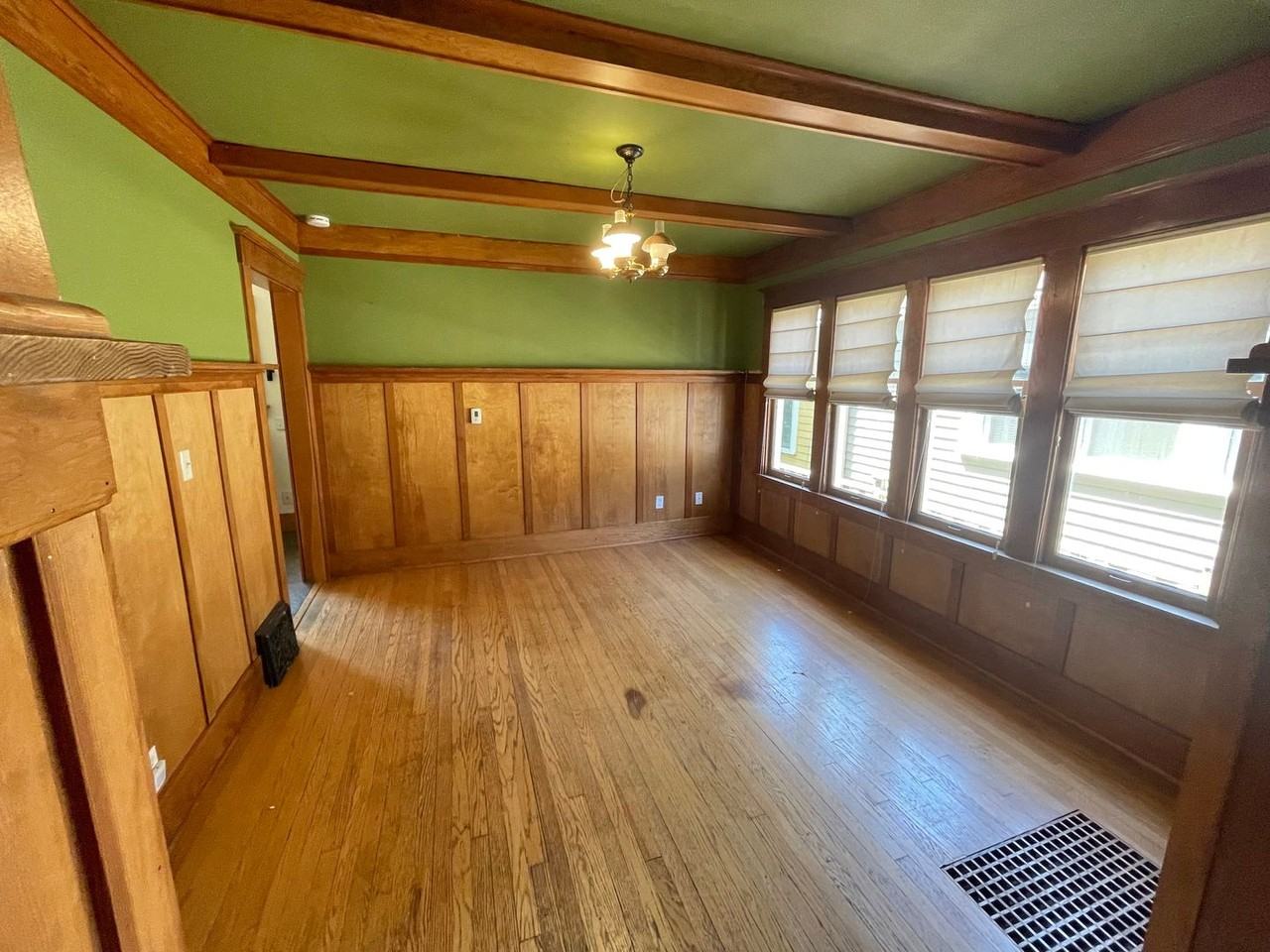 2319 N 55th St - Photo 4 of 28