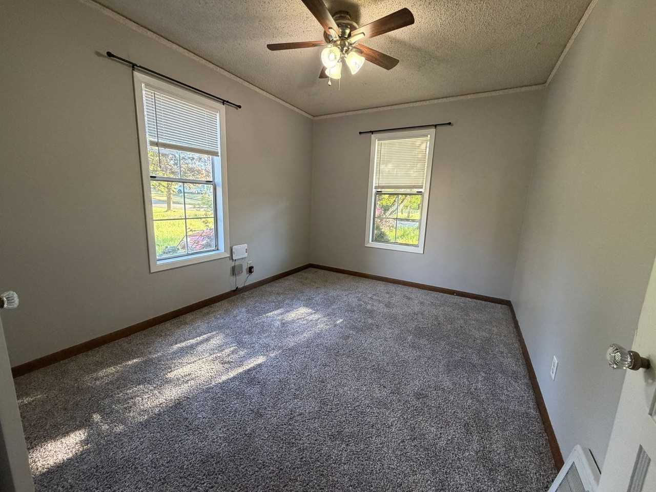 1324 Sw Levens St - Photo 6 of 13