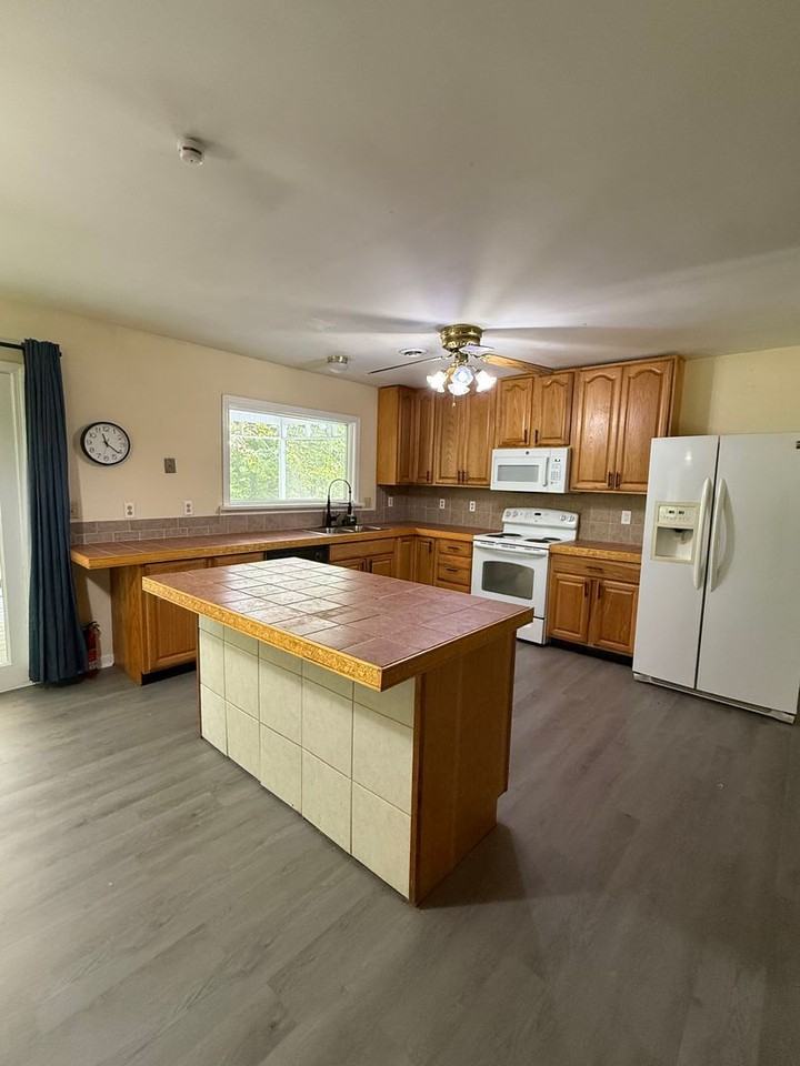 5600 Pear Cottage Ln - Photo 7 of 23