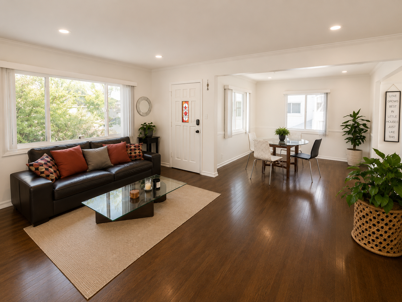 3743 Iroquois Ave - Photo 3 of 21