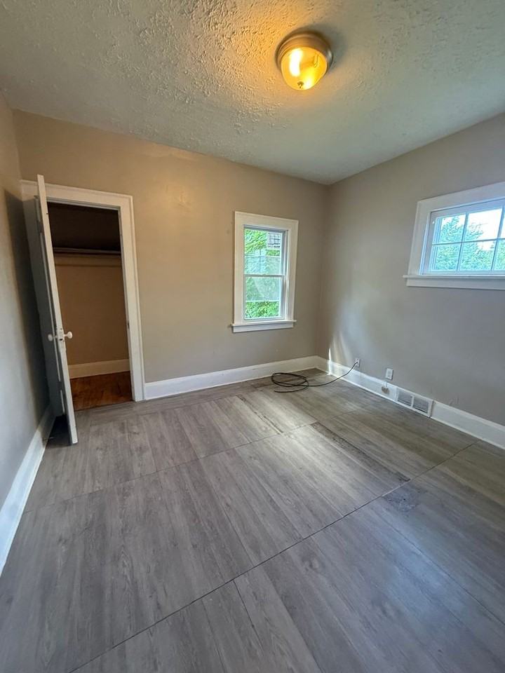 13826 Melzer Ave - Photo 6 of 9