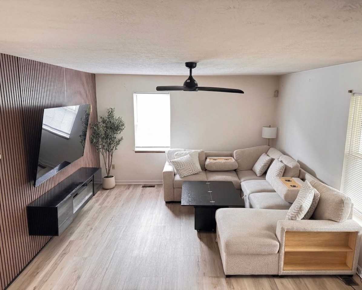 936 Camp St - Photo 5 of 31