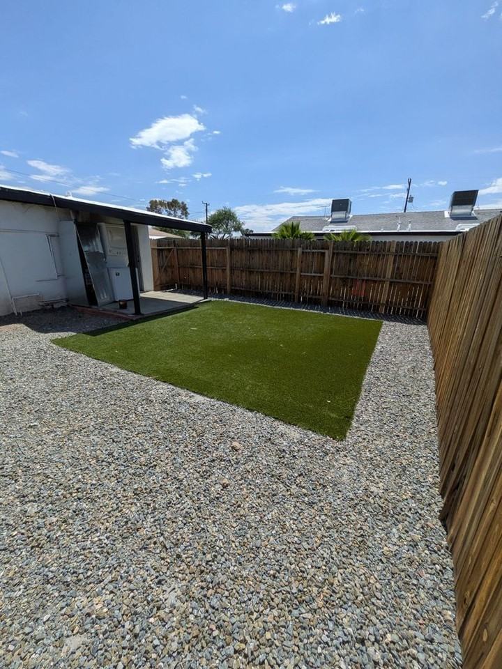 648 N Desert Ave - Photo 6 of 10