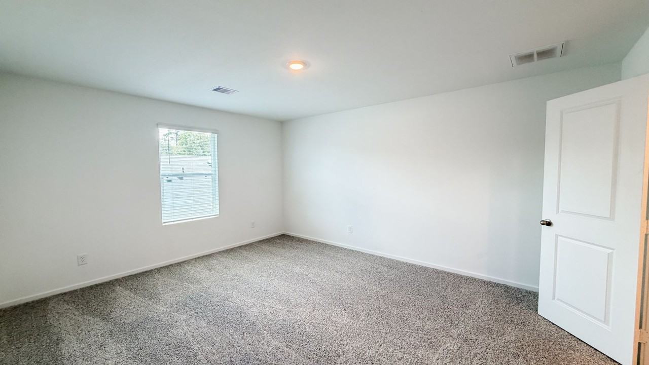 11631 Ruffian Dr - Photo 7 of 17
