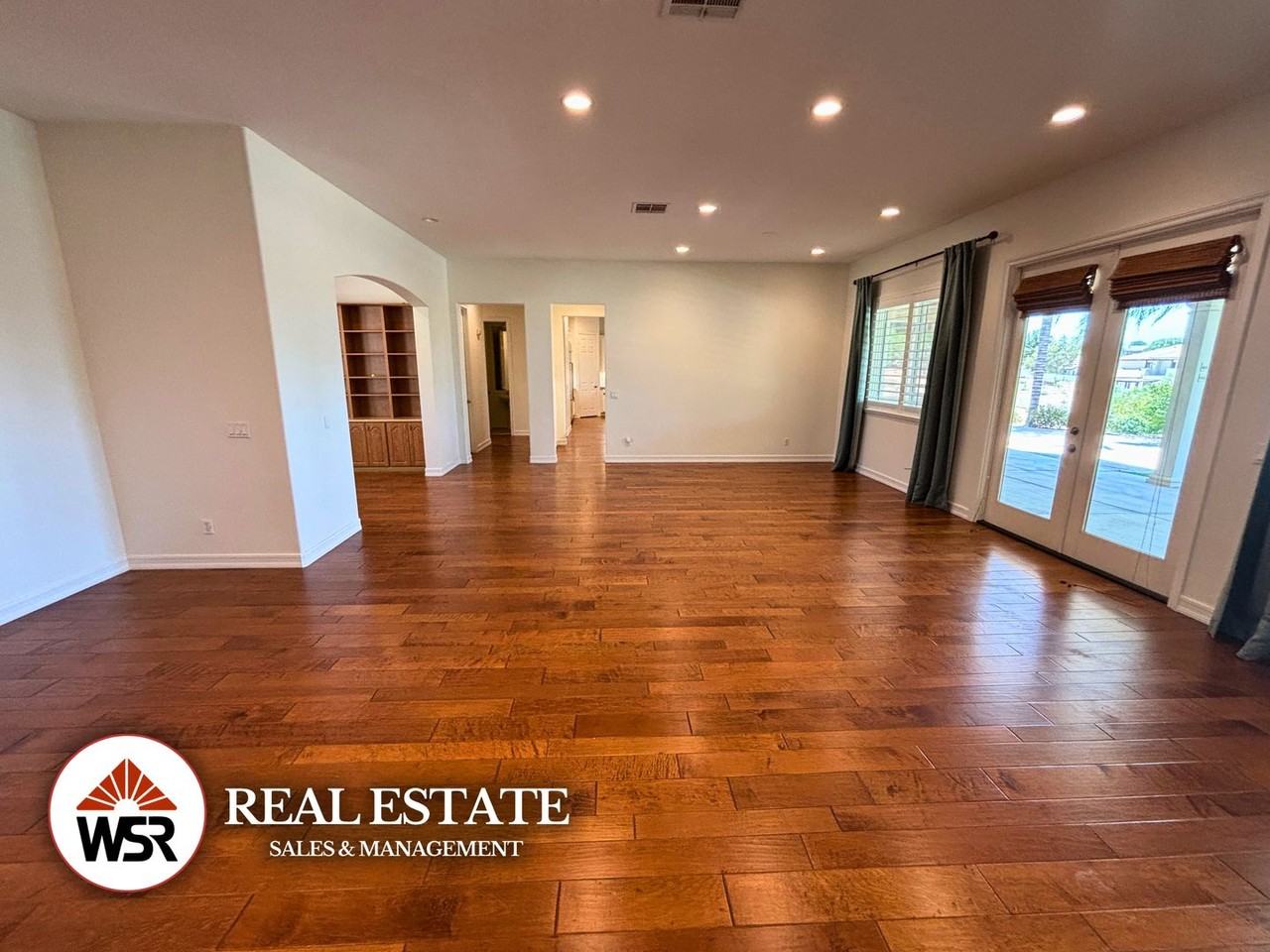 18691 Oak Park Dr - Photo 6 of 44