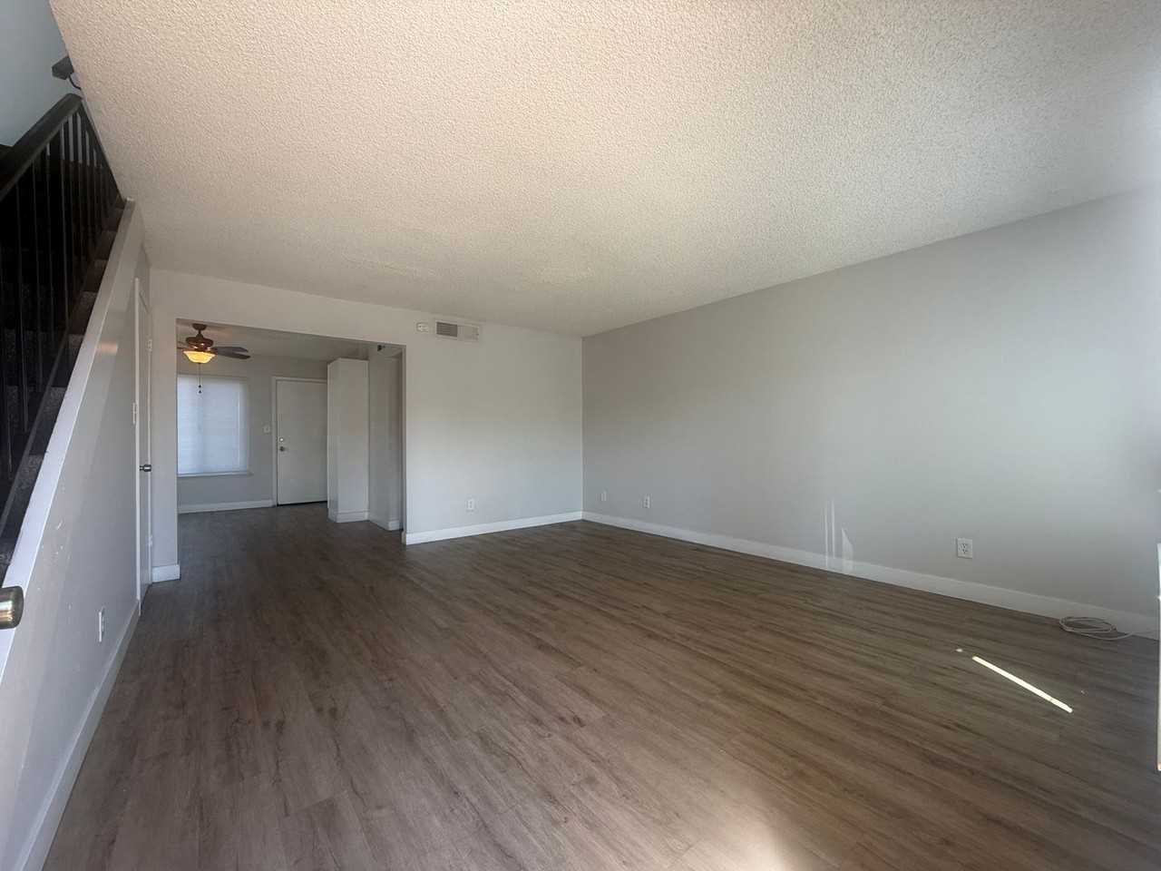 3361 3361 Civic Center Dr - LV T 3361 - Photo 6 of 21