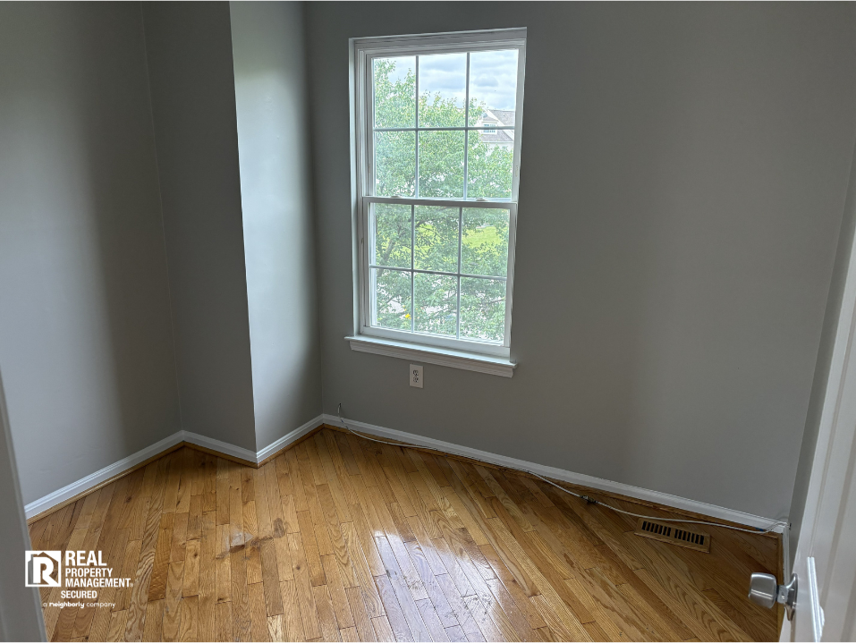 1346 Riverwood Way - Photo 7 of 12