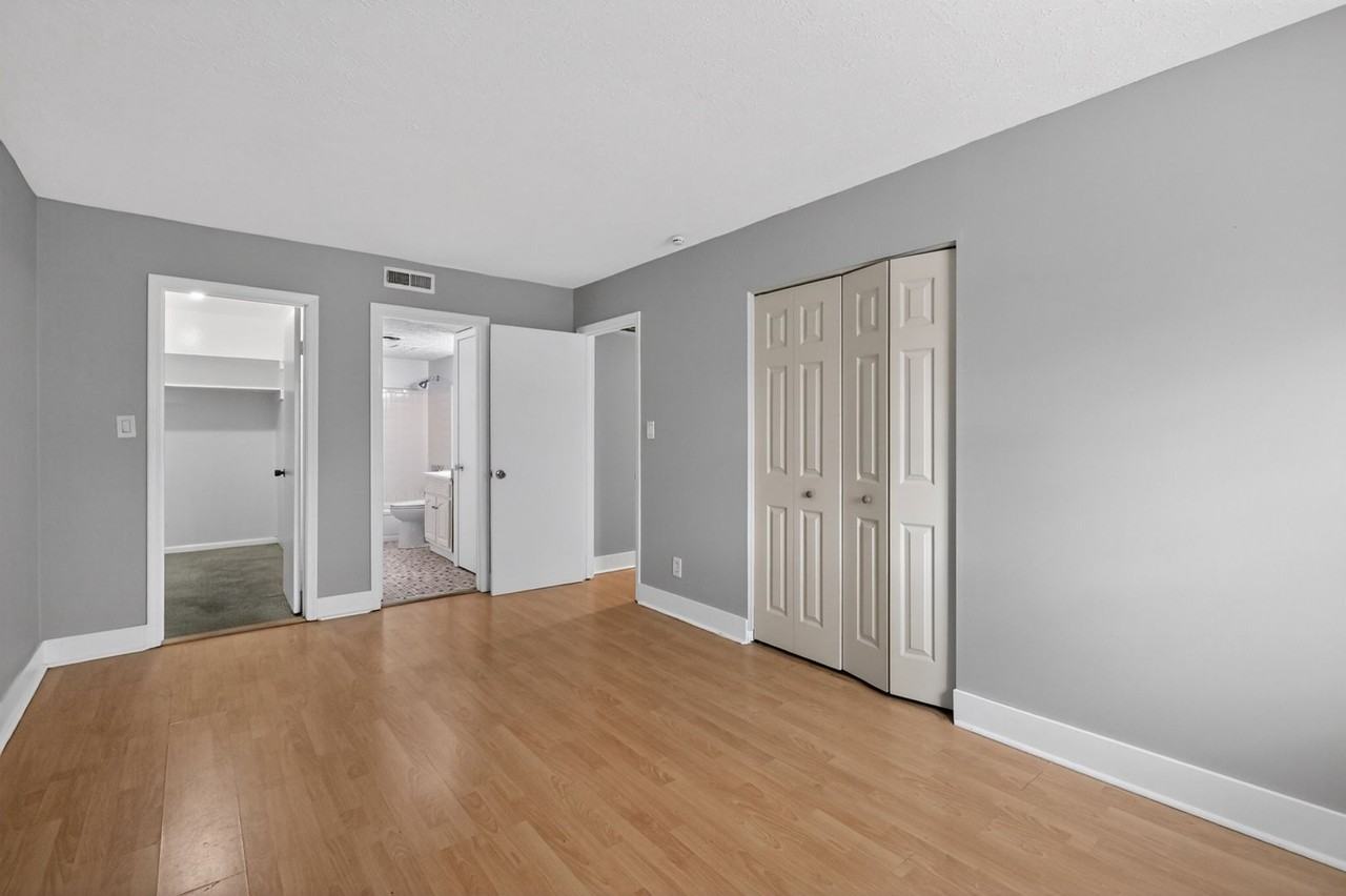 726 Zorn Ave - Photo 7 of 19