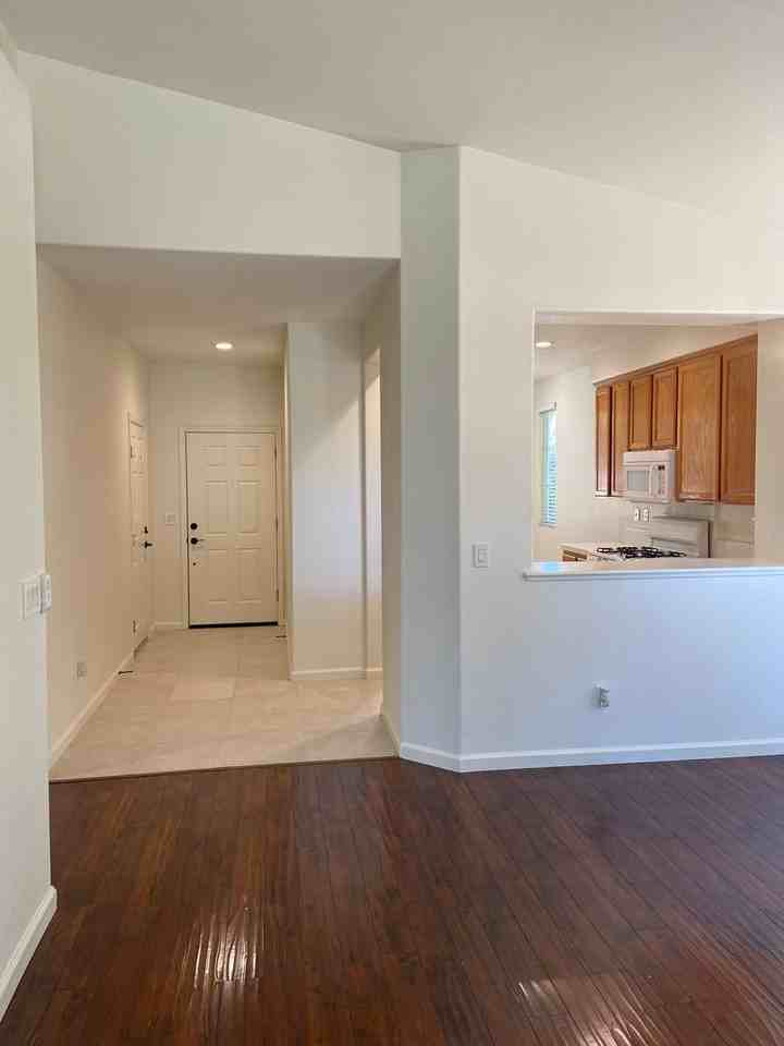 3203 Europa St - Photo 3 of 21