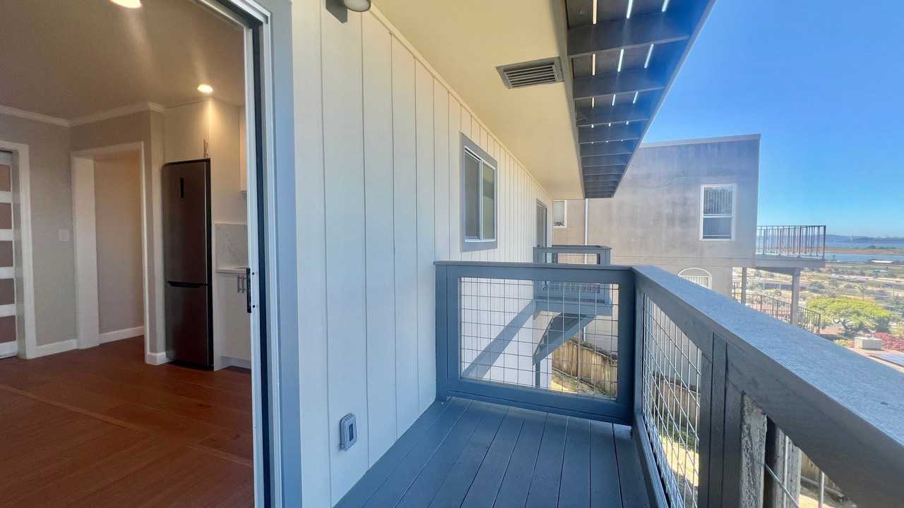 800A Hillside Ave - Photo 6 of 25