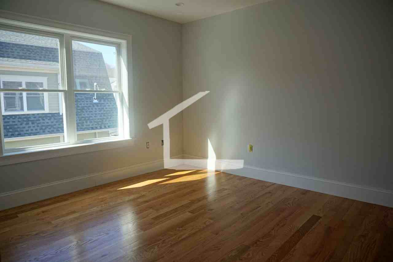 26 Bothwell Rd - Photo 6 of 14