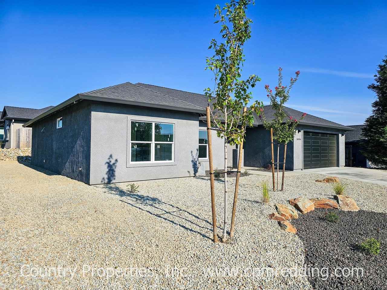 16904 Cape Cod Dr - Photo 2 of 32