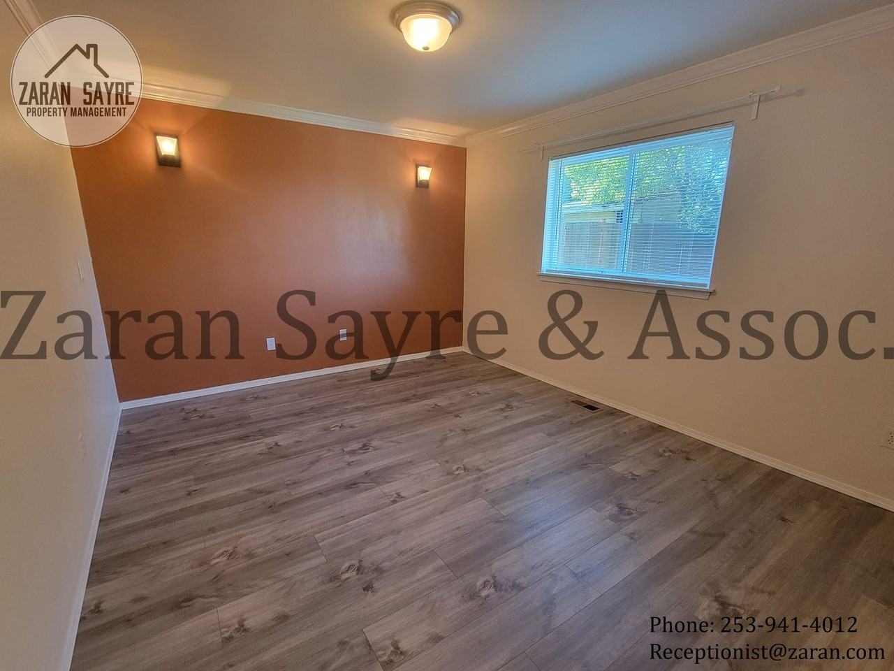 1105 E 53rd St - Photo 7 of 18