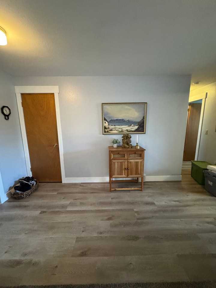 180 S 500 W - Photo 7 of 28