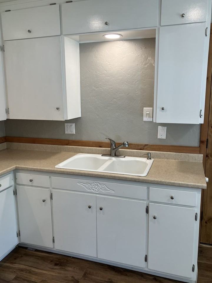 3864 Bartlett Dr Se - Photo 7 of 24