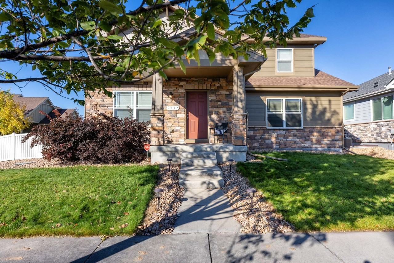2257 Whistler Dr - Photo 2 of 36