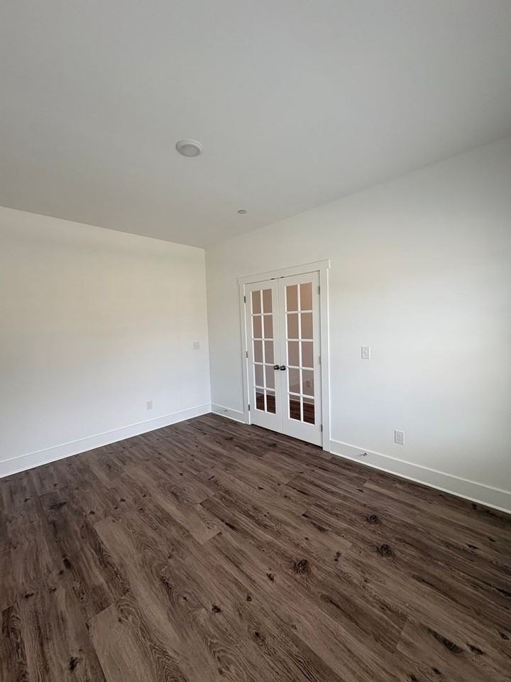 2951 Sharpstone Dr - Photo 4 of 21