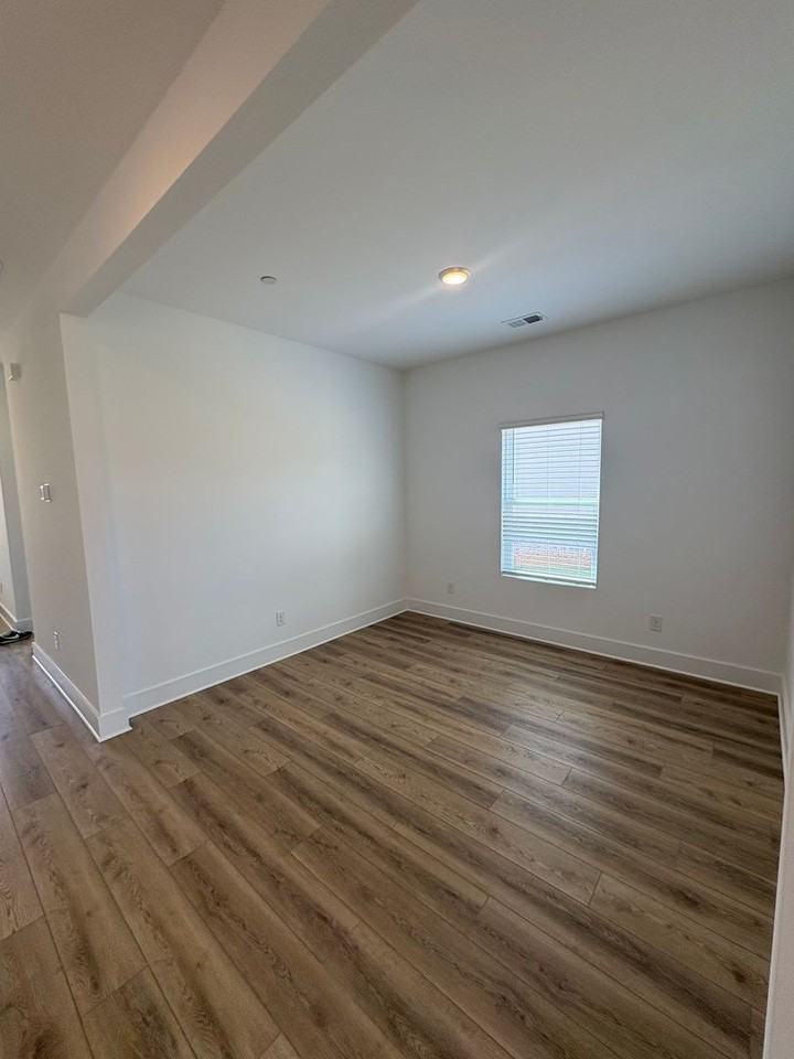 3138 Rolling Brook Dr #85 - Photo 4 of 22