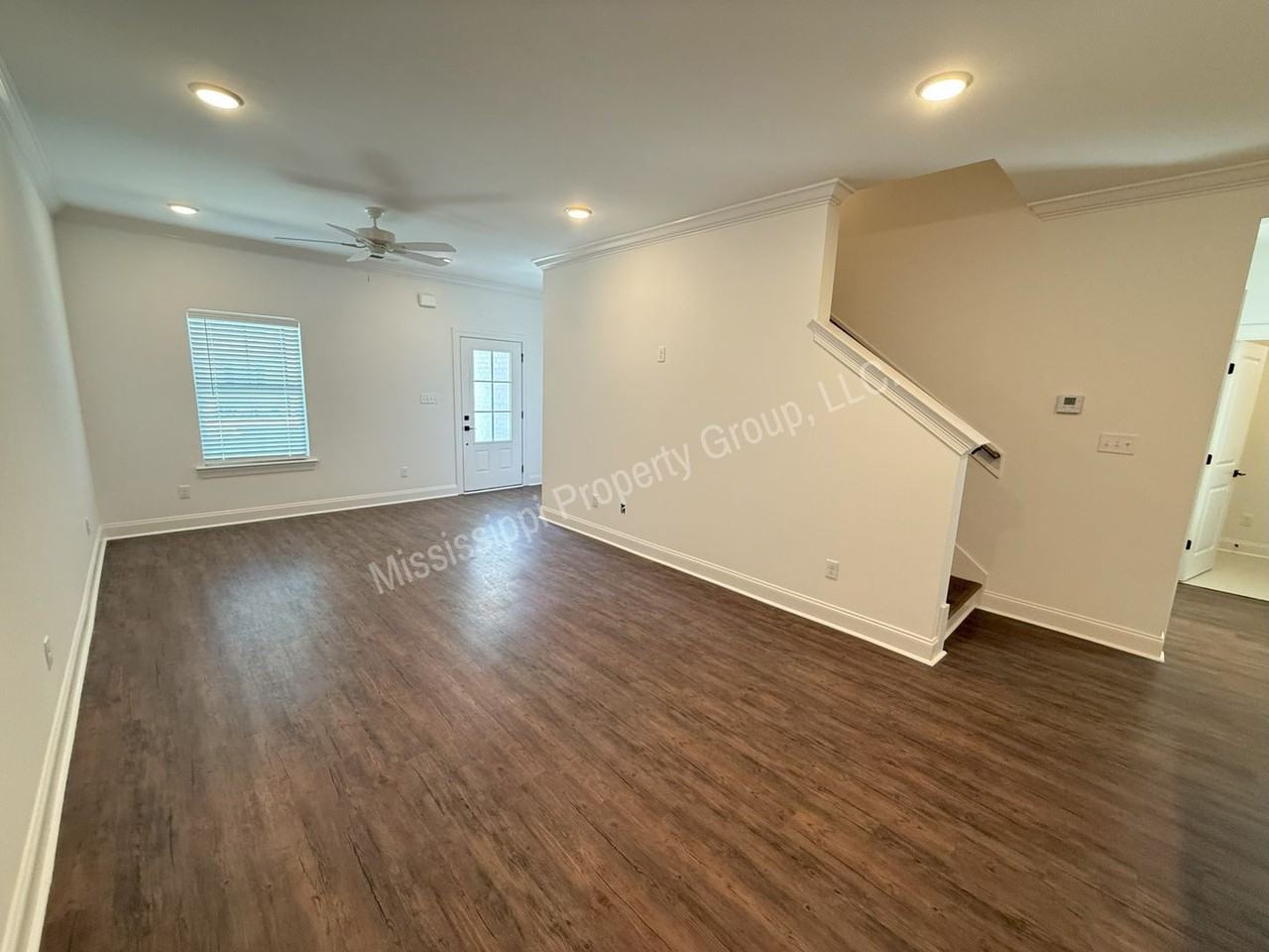 616 Cottage Grove Cir - Photo 4 of 28