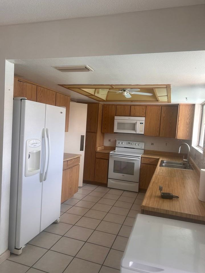2407 W Le Marche Ave - Photo 3 of 12