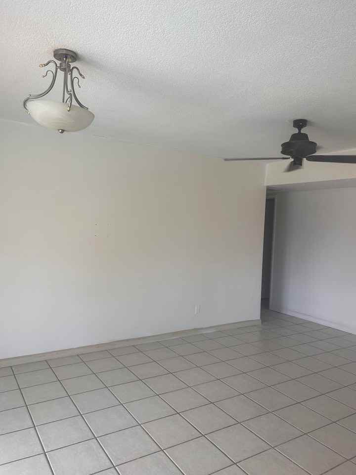 2407 W Le Marche Ave - Photo 4 of 12