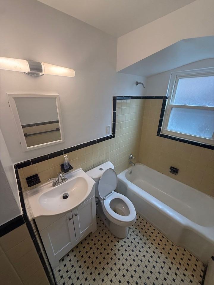 11785 Nashville St - Photo 7 of 16