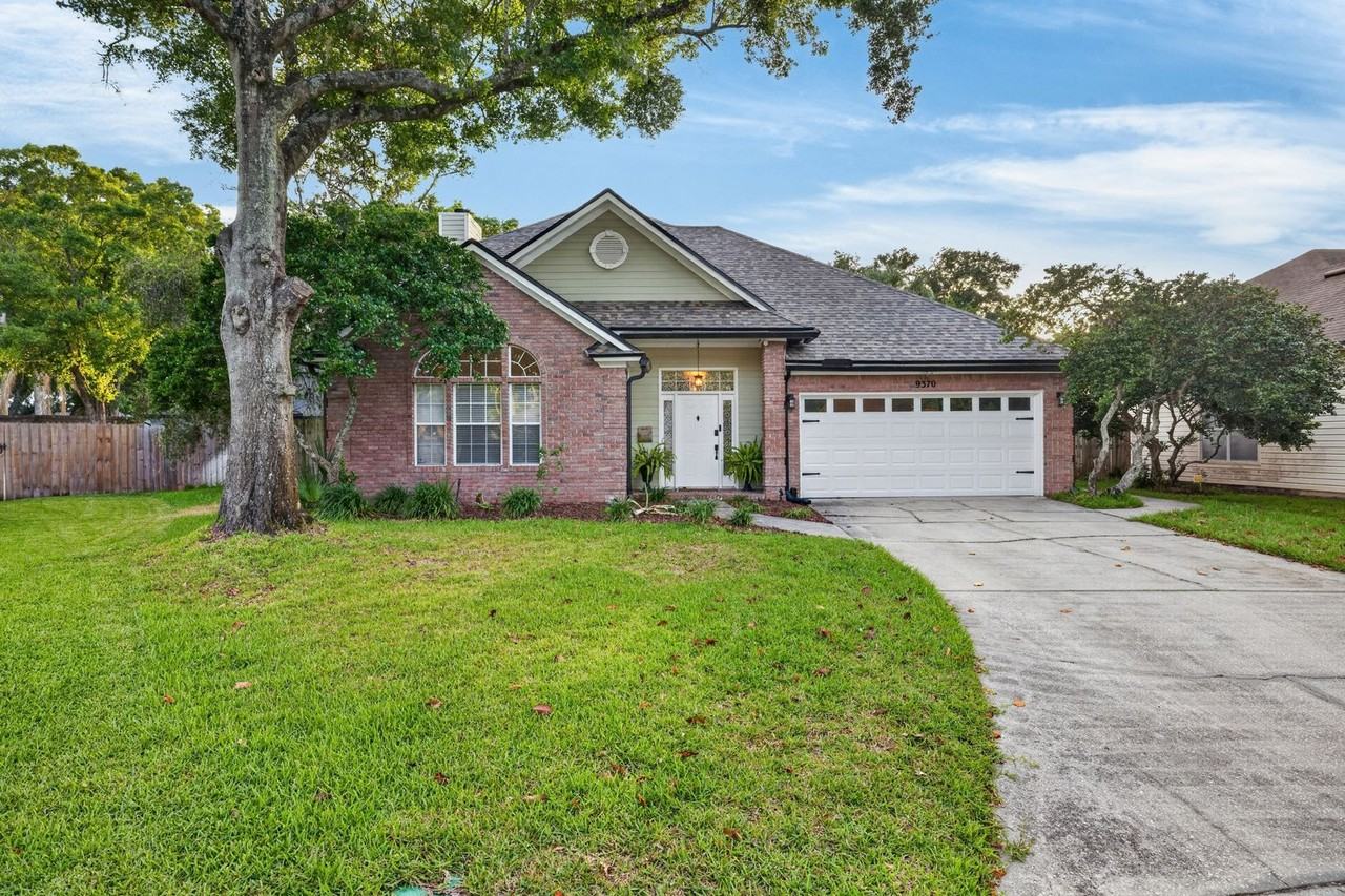 9370 9370 Jaybird Circle E. (TP) Elmir Slavic - Photo 2 of 50