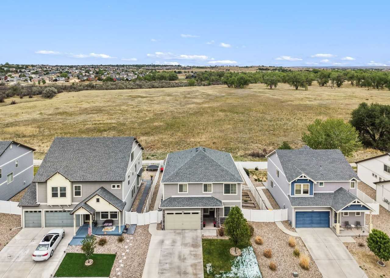 7856 Luminary Ln - Photo 6 of 43