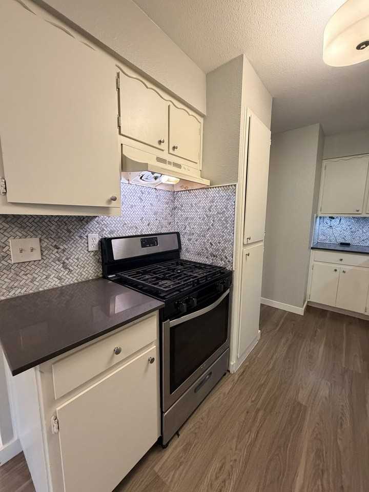 10615 Golden Quail Dr - Photo 3 of 8