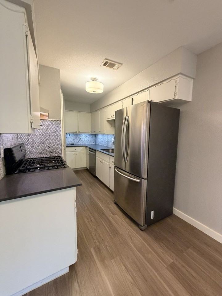 10615 Golden Quail Dr - Photo 4 of 8