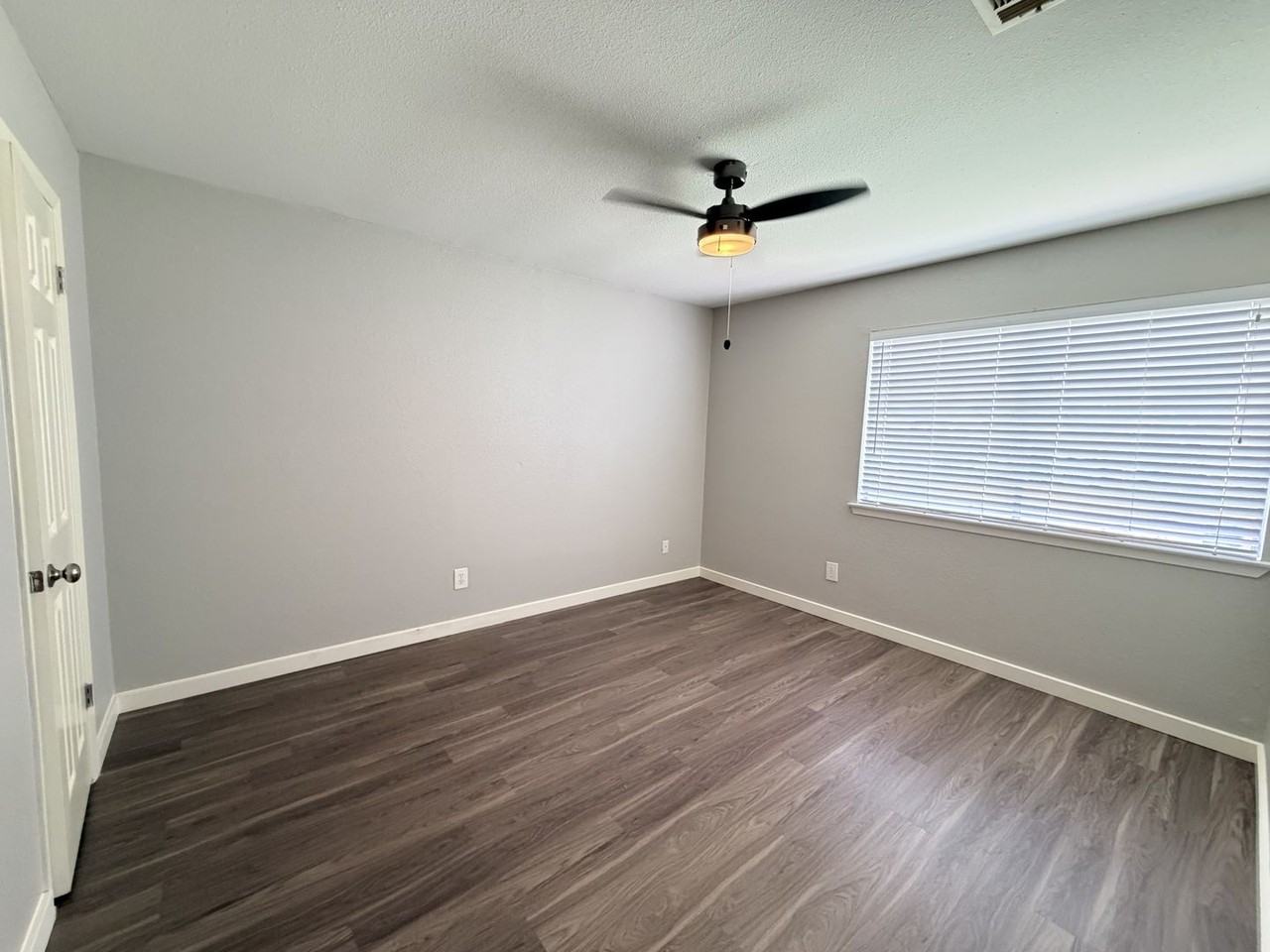 10615 Golden Quail Dr - Photo 5 of 8