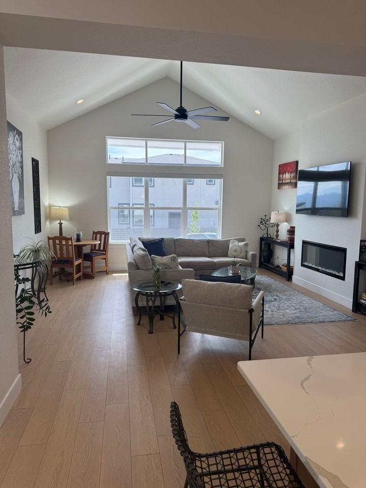 9527 Carcassonne Pl - Photo 4 of 43