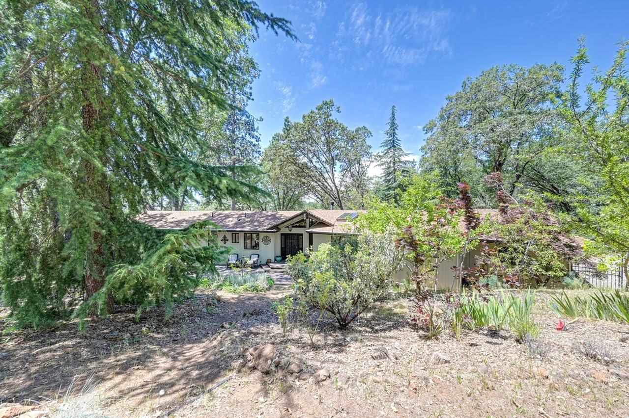 16832 Alice Way - Photo 4 of 50