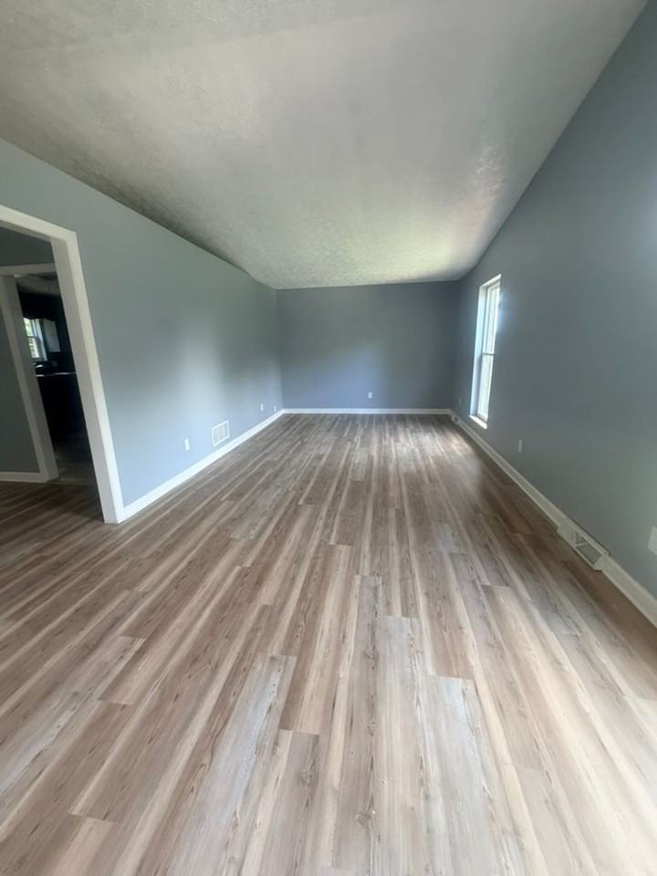 921 Brown School Rd - Photo 2 of 39