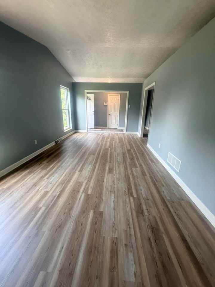 921 Brown School Rd - Photo 4 of 39