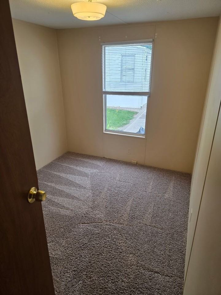 120 Juneau Way - Photo 6 of 13