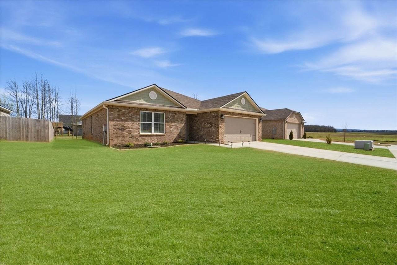 147 Joya Brook Way - Photo 2 of 40
