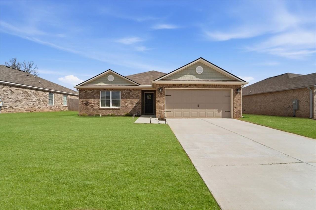 147 Joya Brook Way - Photo 3 of 40