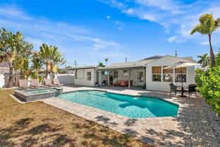 14024 N Bayshore Dr - Photo 1 of 1